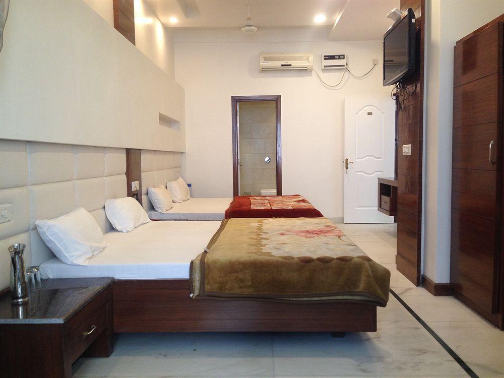 Hotel Namaskar Residency Amritsar Zewnętrze zdjęcie
