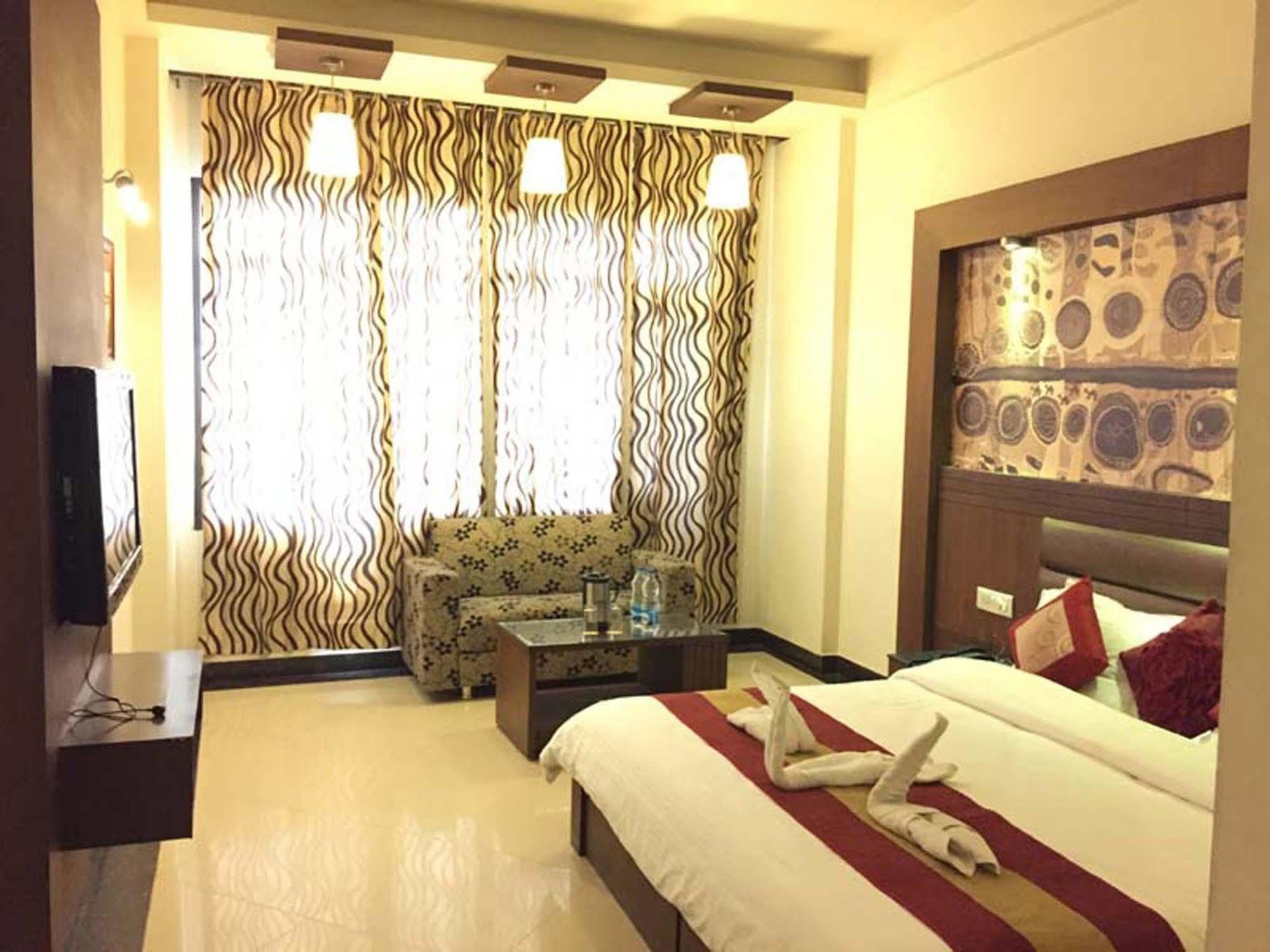 Hotel Namaskar Residency Amritsar Zewnętrze zdjęcie